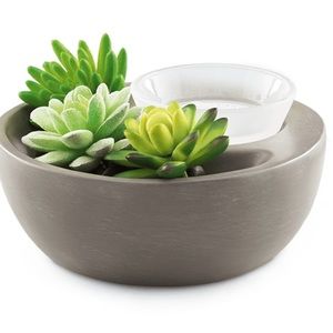 Scentsy Little Garden warmer